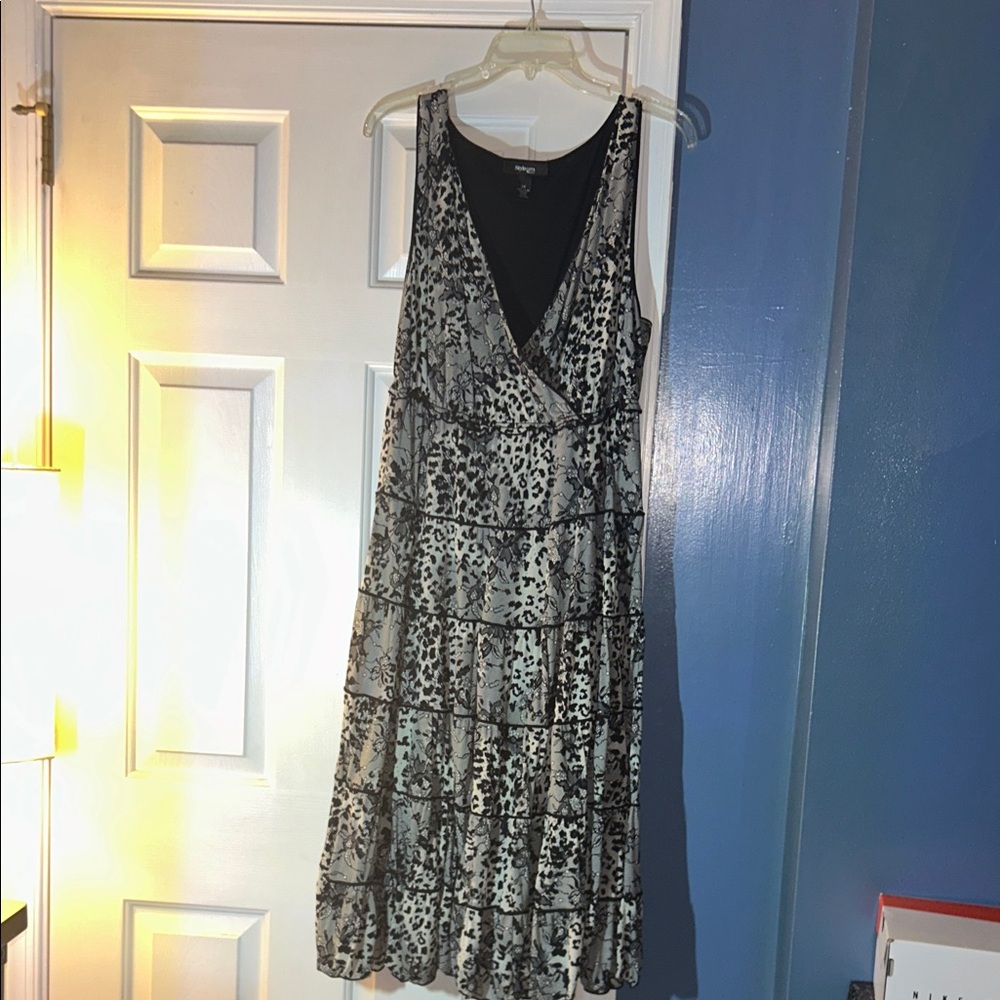 Style & Co. Black and White Leopard Print V-Neck Tiered Midi Dress